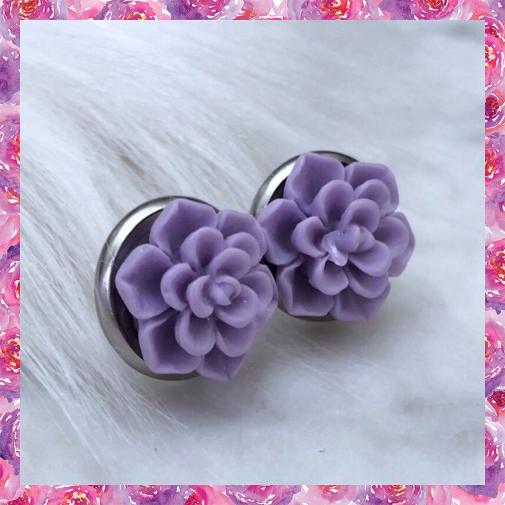 💜LAVENDER SUCCULENT EARRINGS💜 - Picture 2 of 3